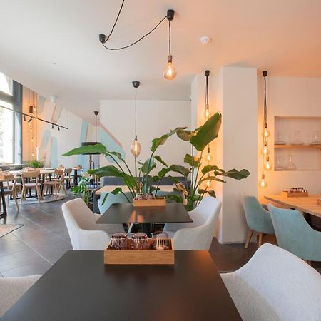 Modern Top Floor Loft With Balcony Budapest Exterior photo
